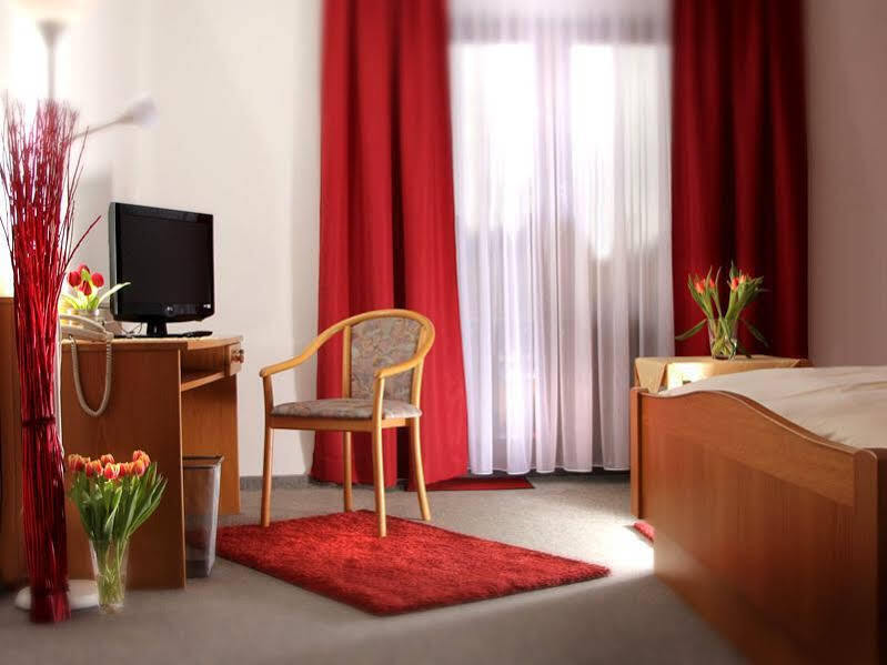 Hotel Bartholomaeus Zeitlarn Екстериор снимка